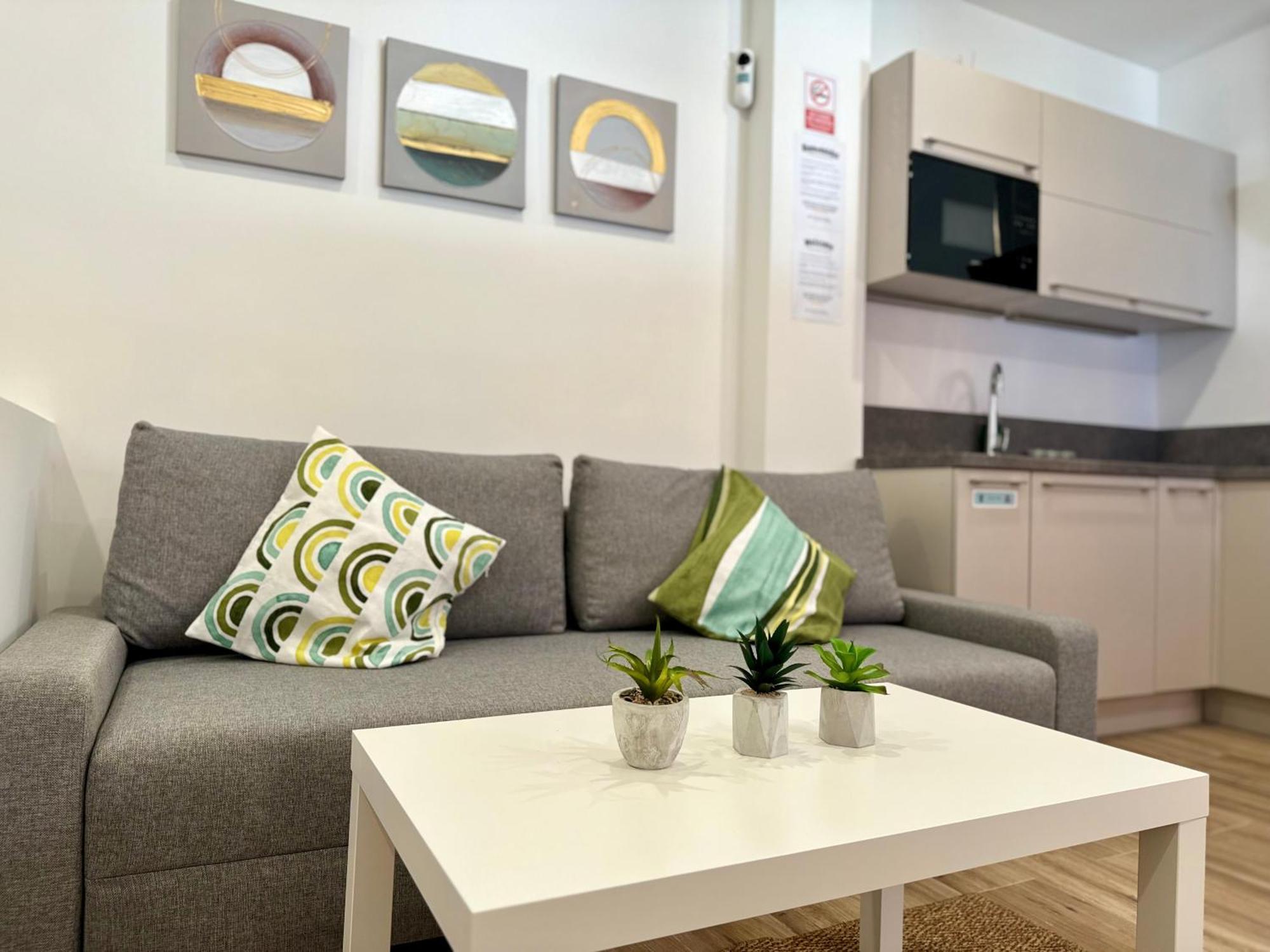 Apartamentos Castillejos มาดริด ภายนอก รูปภาพ